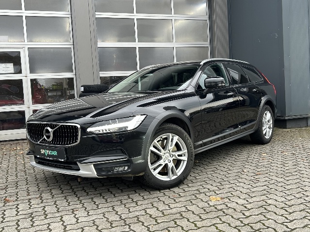 Volvo V90 Cross Country