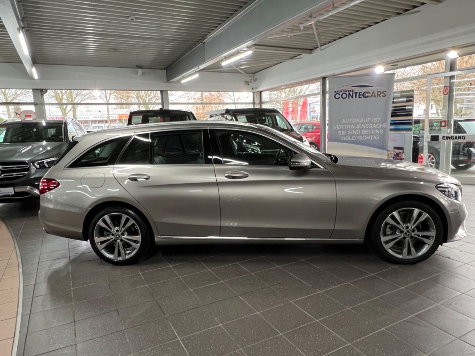 Mercedes-Benz C 220