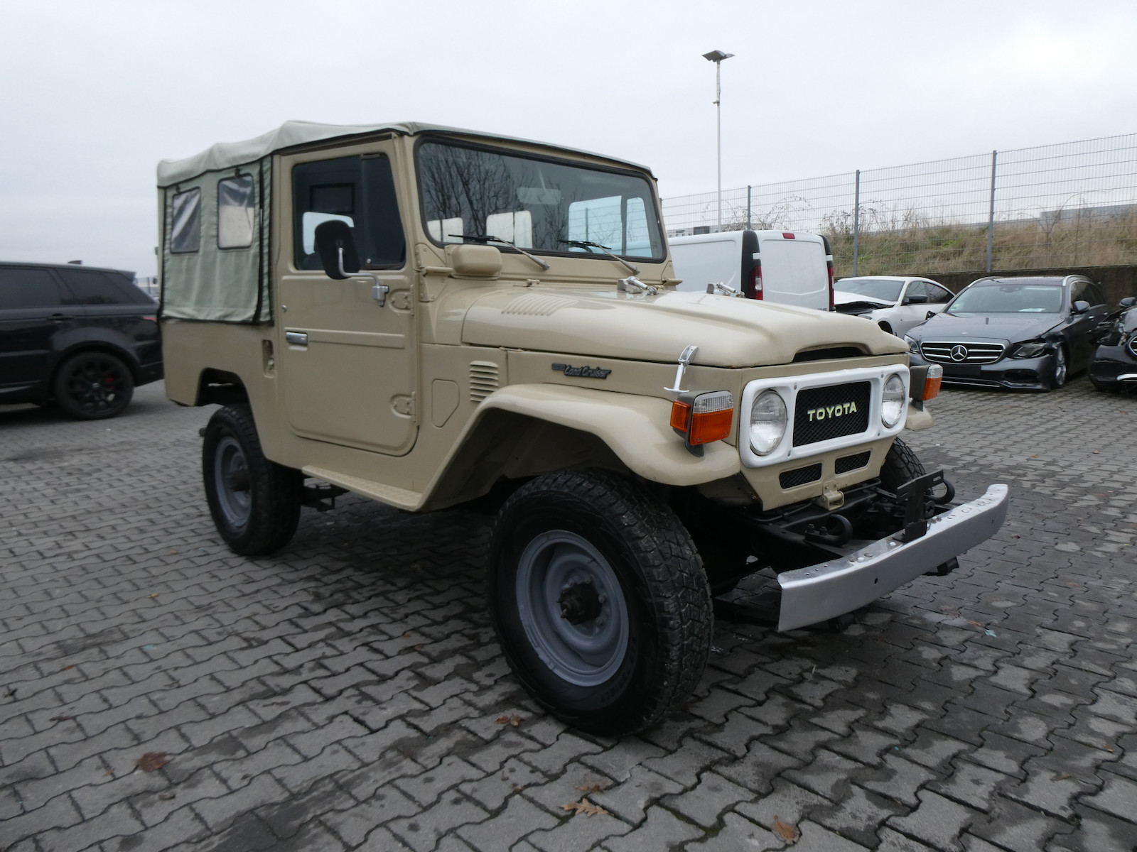 Toyota Land Cruiser