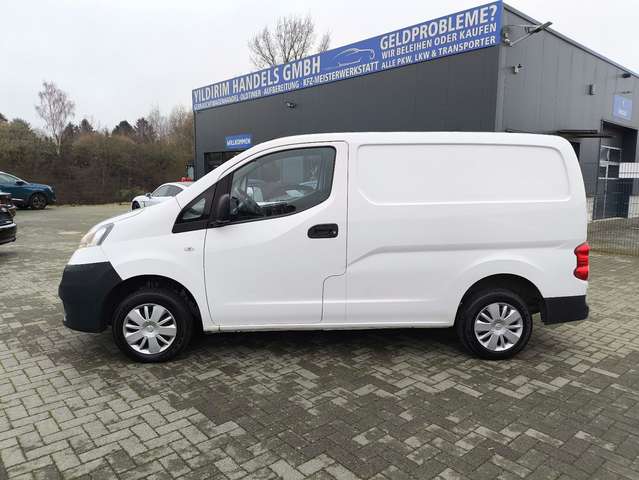 Nissan NV200