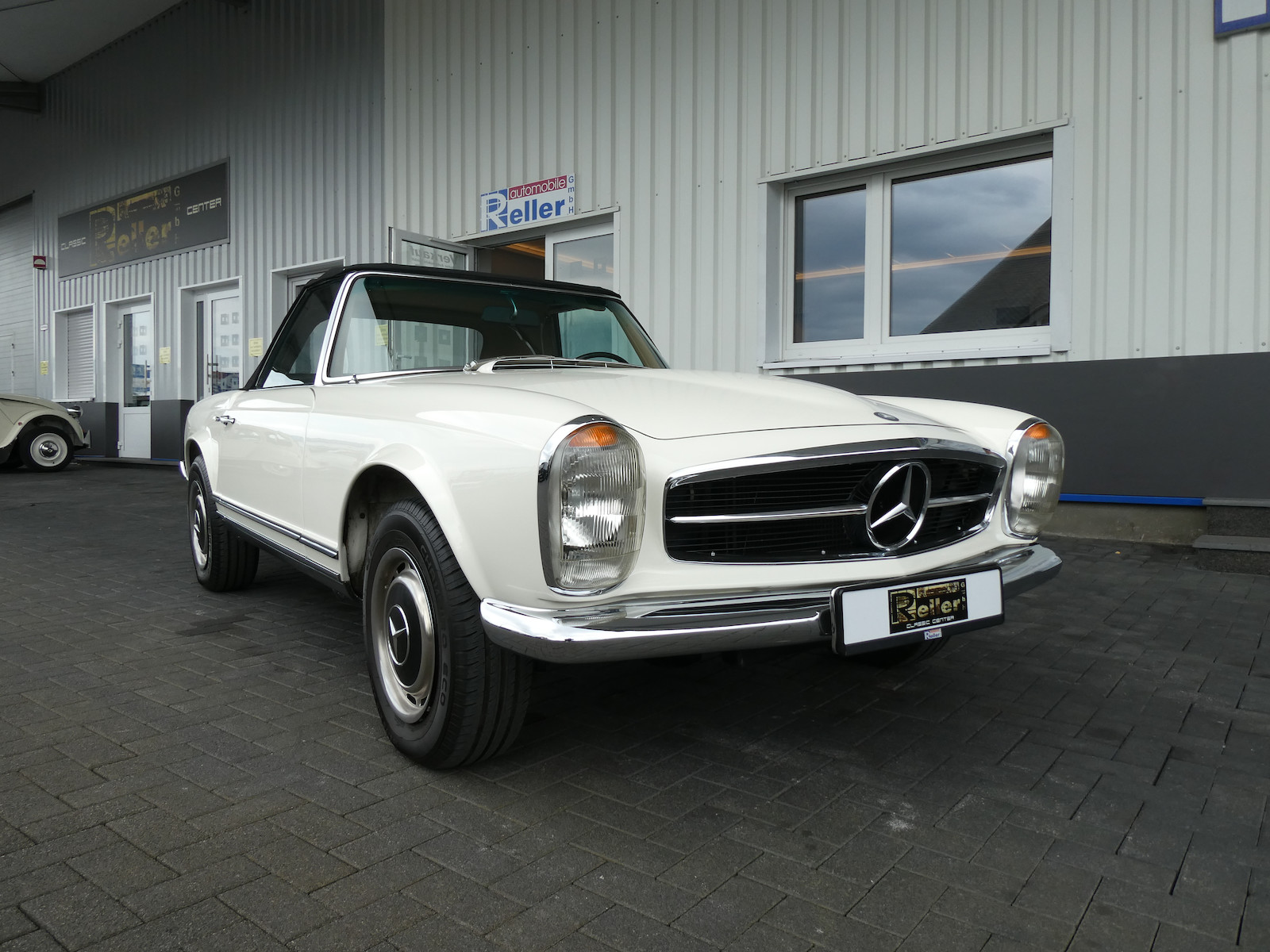 Mercedes-Benz SL 280