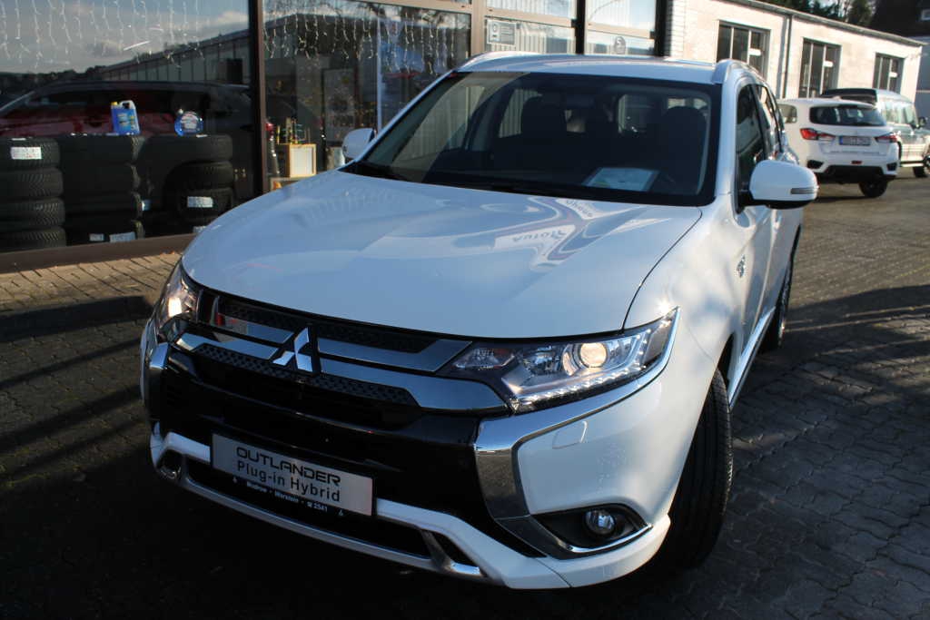 Mitsubishi Plug-in Hybrid Outlander