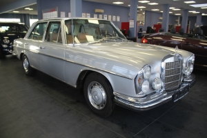 Mercedes-Benz 280