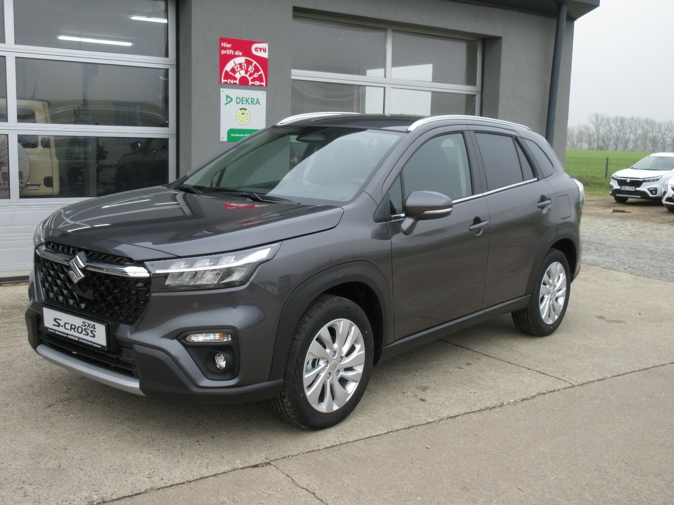 Suzuki S-Cross
