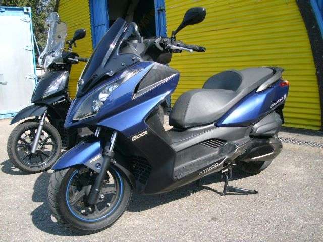 Kymco Downtown 300i ABS 1.Hand Scheckheft gepflegt TOP