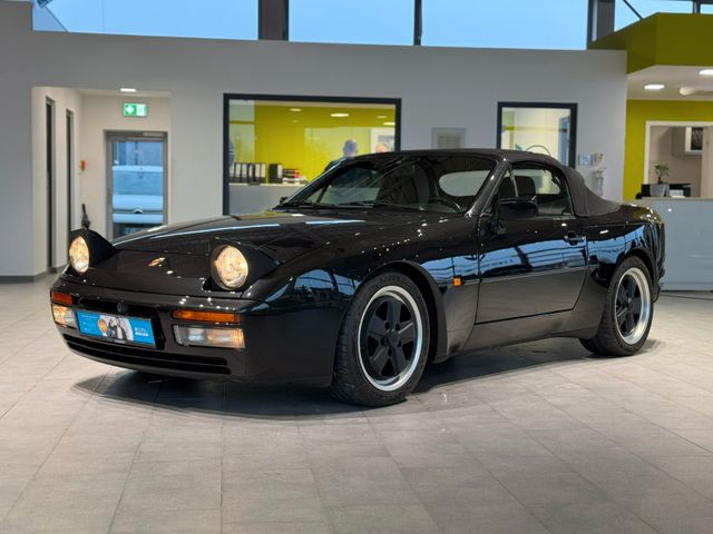 Porsche 944