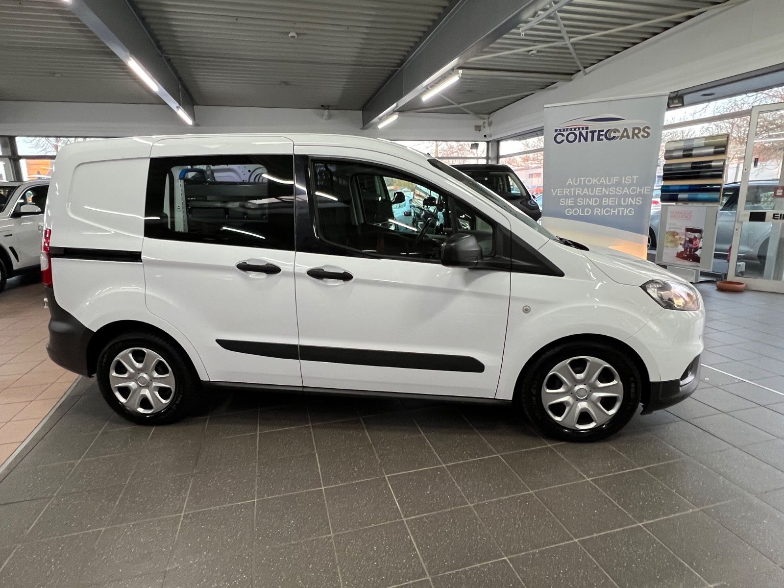 Ford Transit Courier 1.5 TDCI Trend VIELE EXTRAS