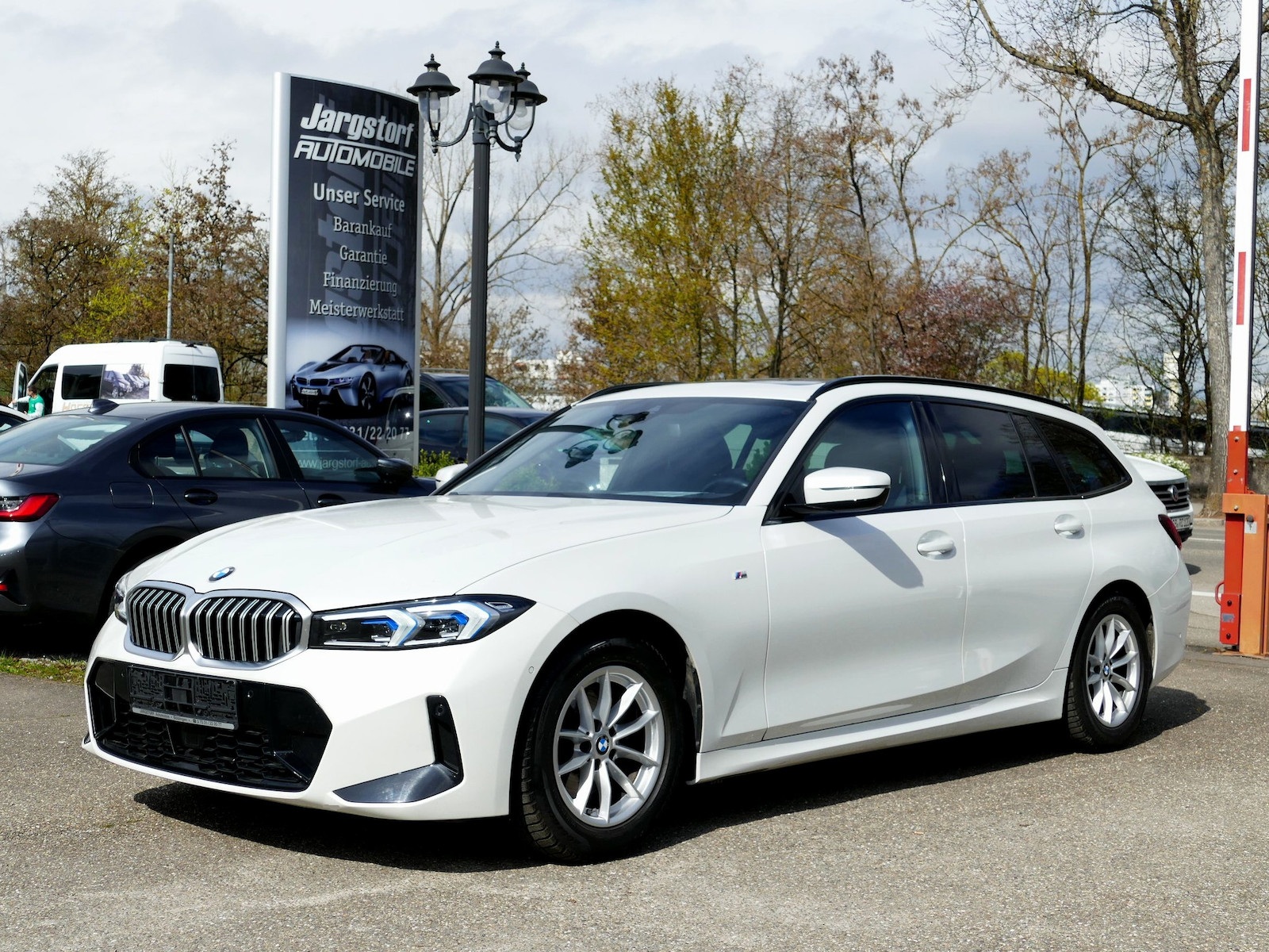 BMW 320