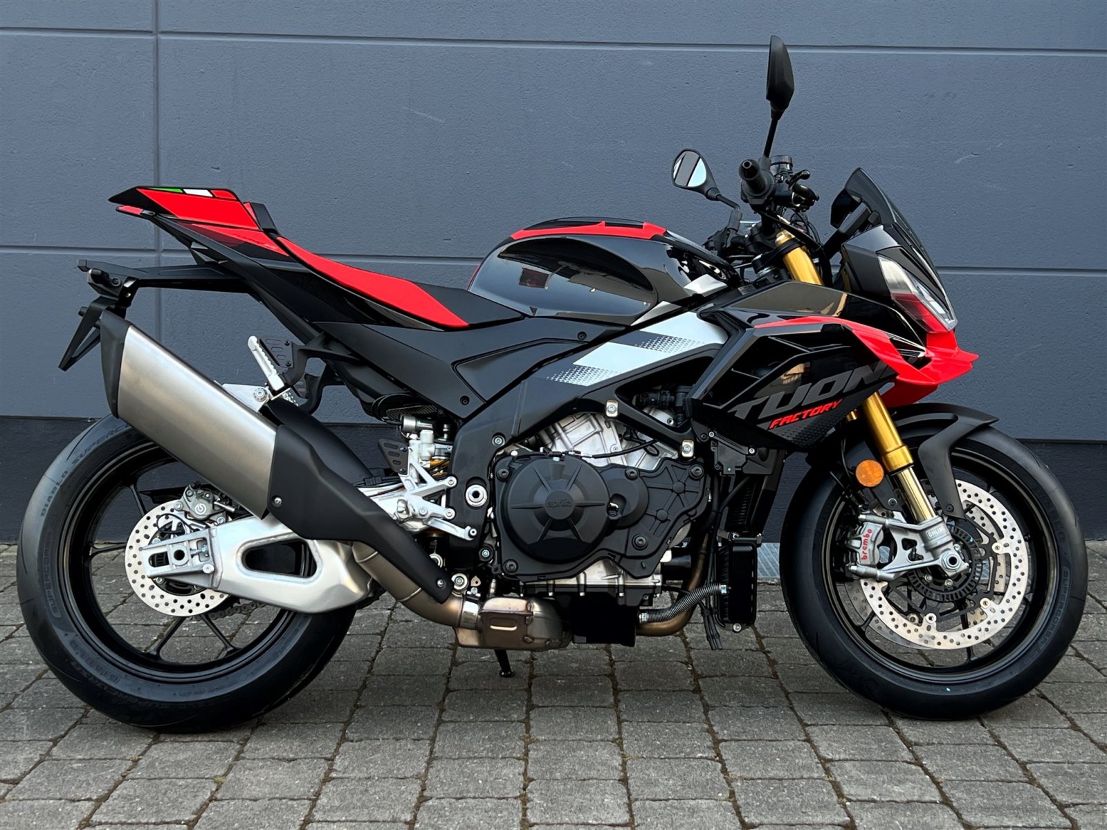 Aprilia Tuono V4 1100 Factory, Modell 2025!!!