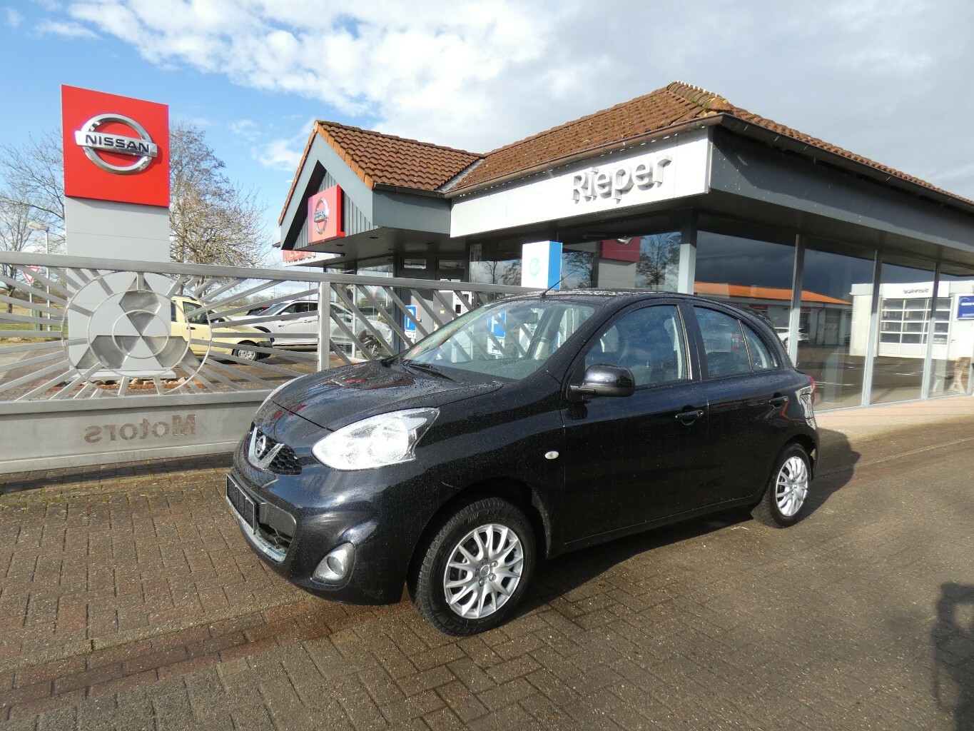Nissan Micra