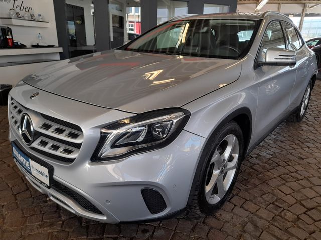 Mercedes-Benz GLA 200