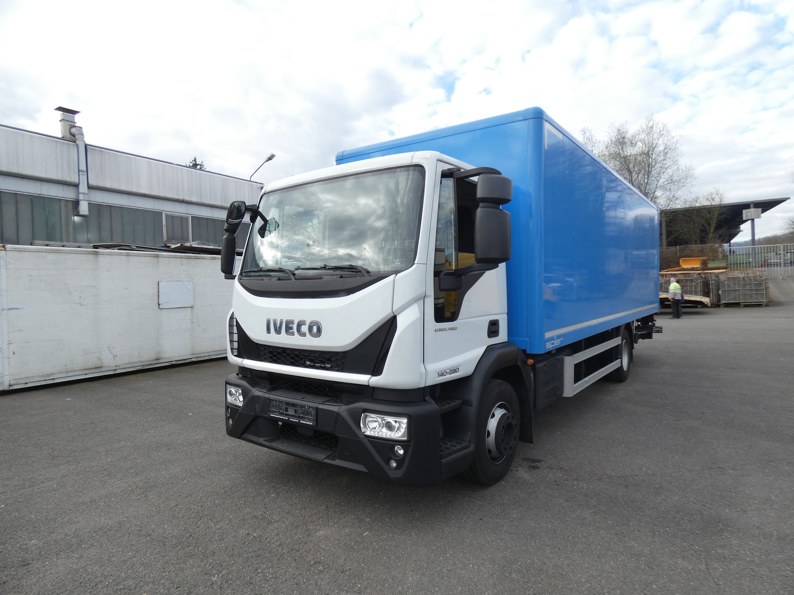 Iveco Eurocargo 140 E 28 + LBW