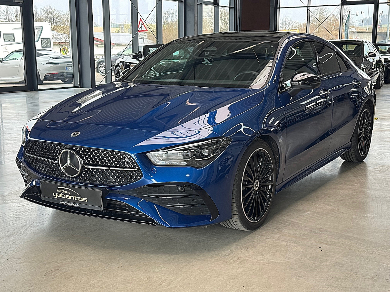Mercedes-Benz CLA 200