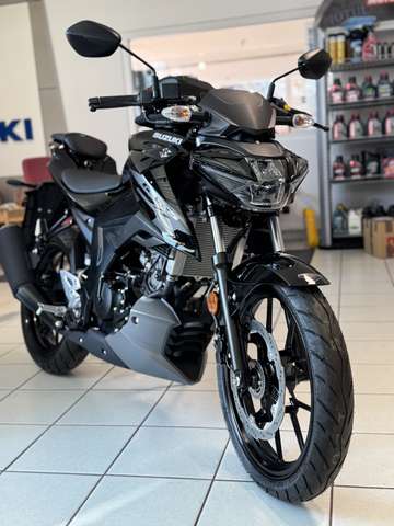 Suzuki GSX-S 125 mit TZ 28.11.24 /4 Jahre GA/Tankrucksack/PV 370,-