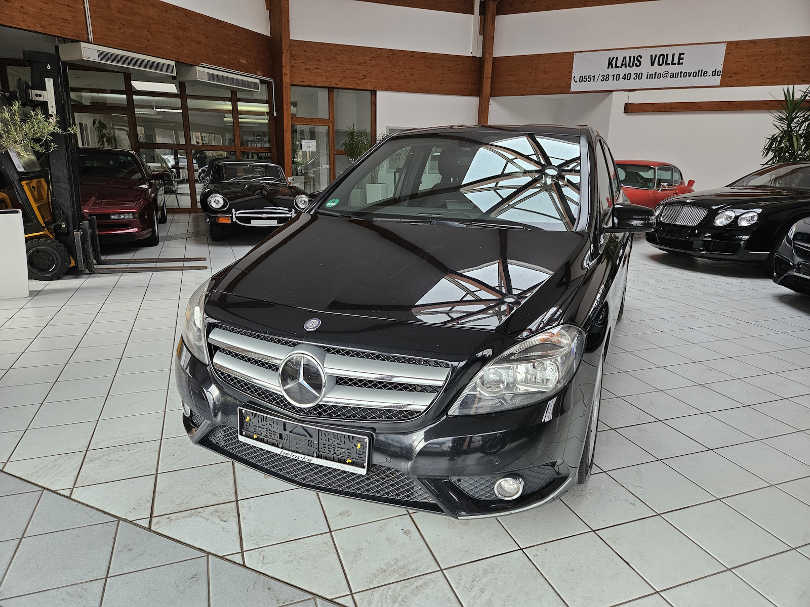 Mercedes-Benz B 200