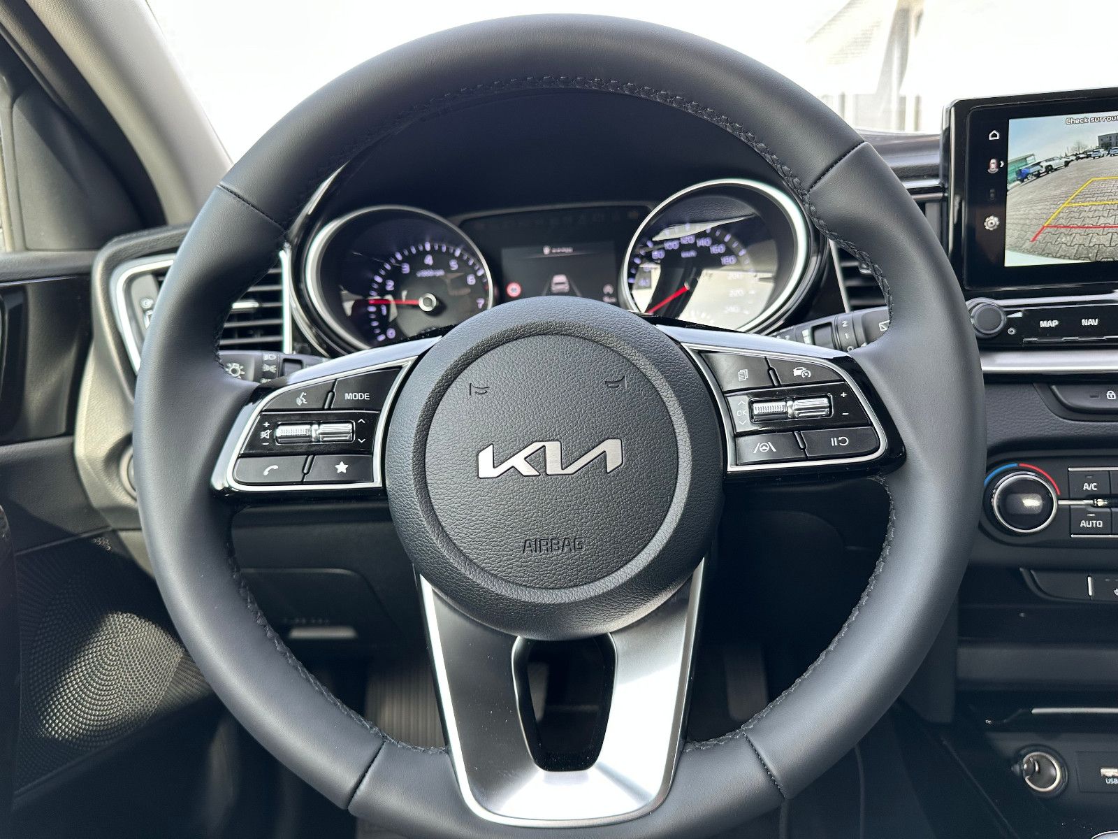 Kia cee'd – Bild 12