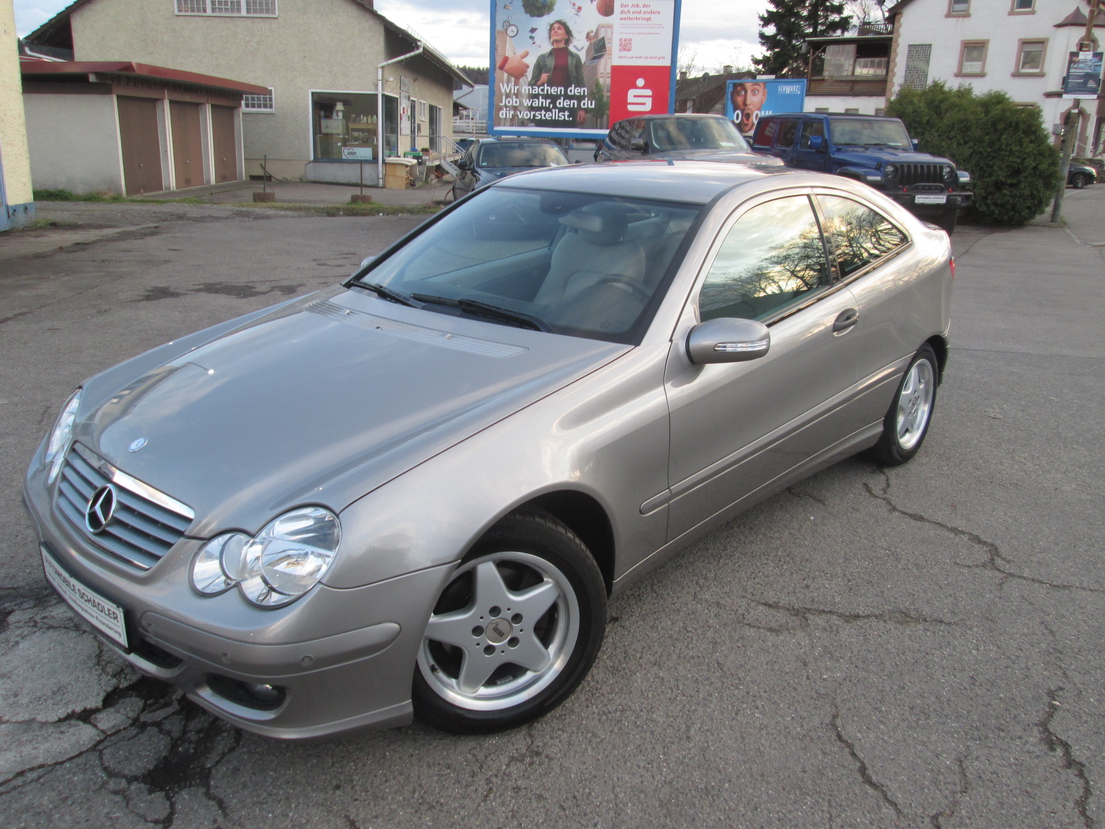 Mercedes-Benz C 220