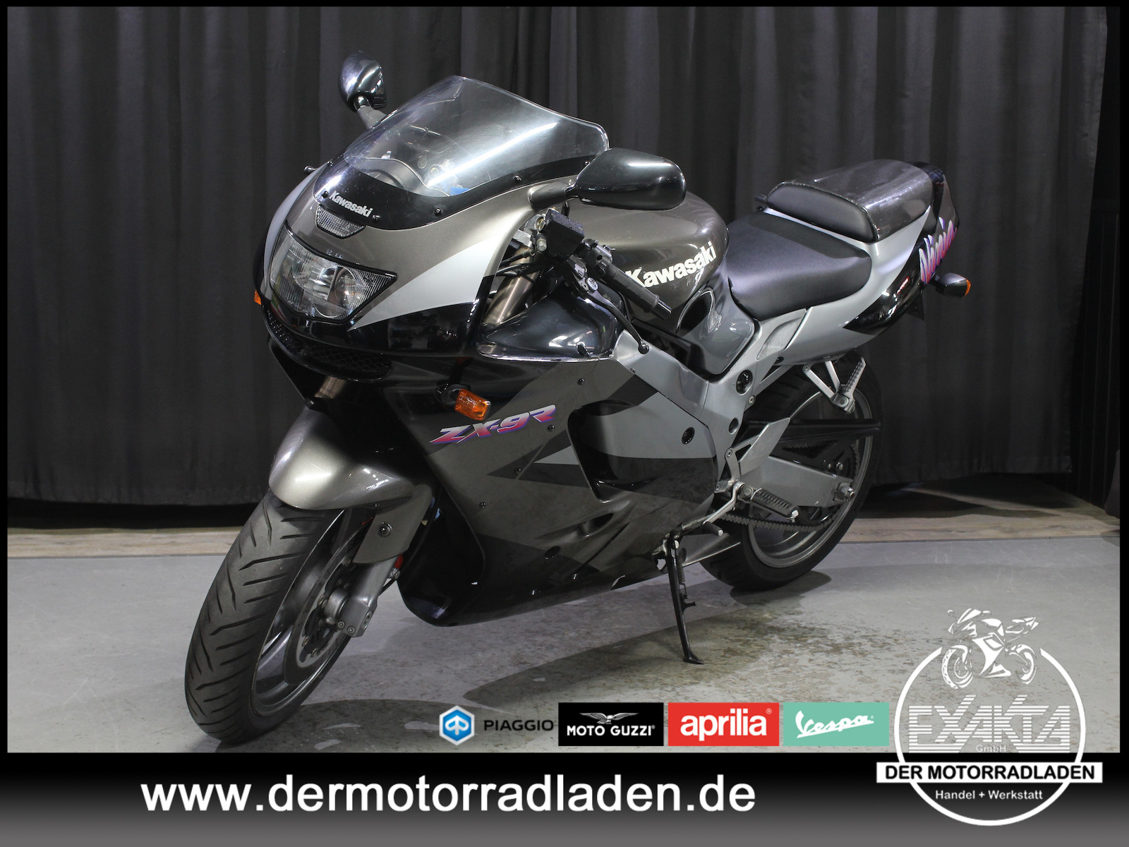 Kawasaki ZX9R, ZX-9 R Ninja / VERSAND BUNDESWEIT
