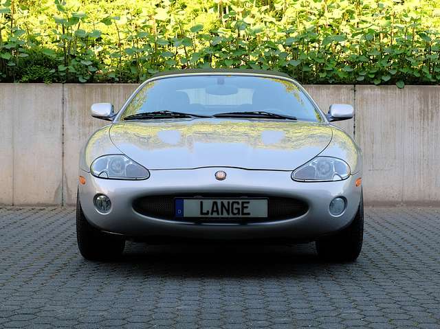 Jaguar XKR
