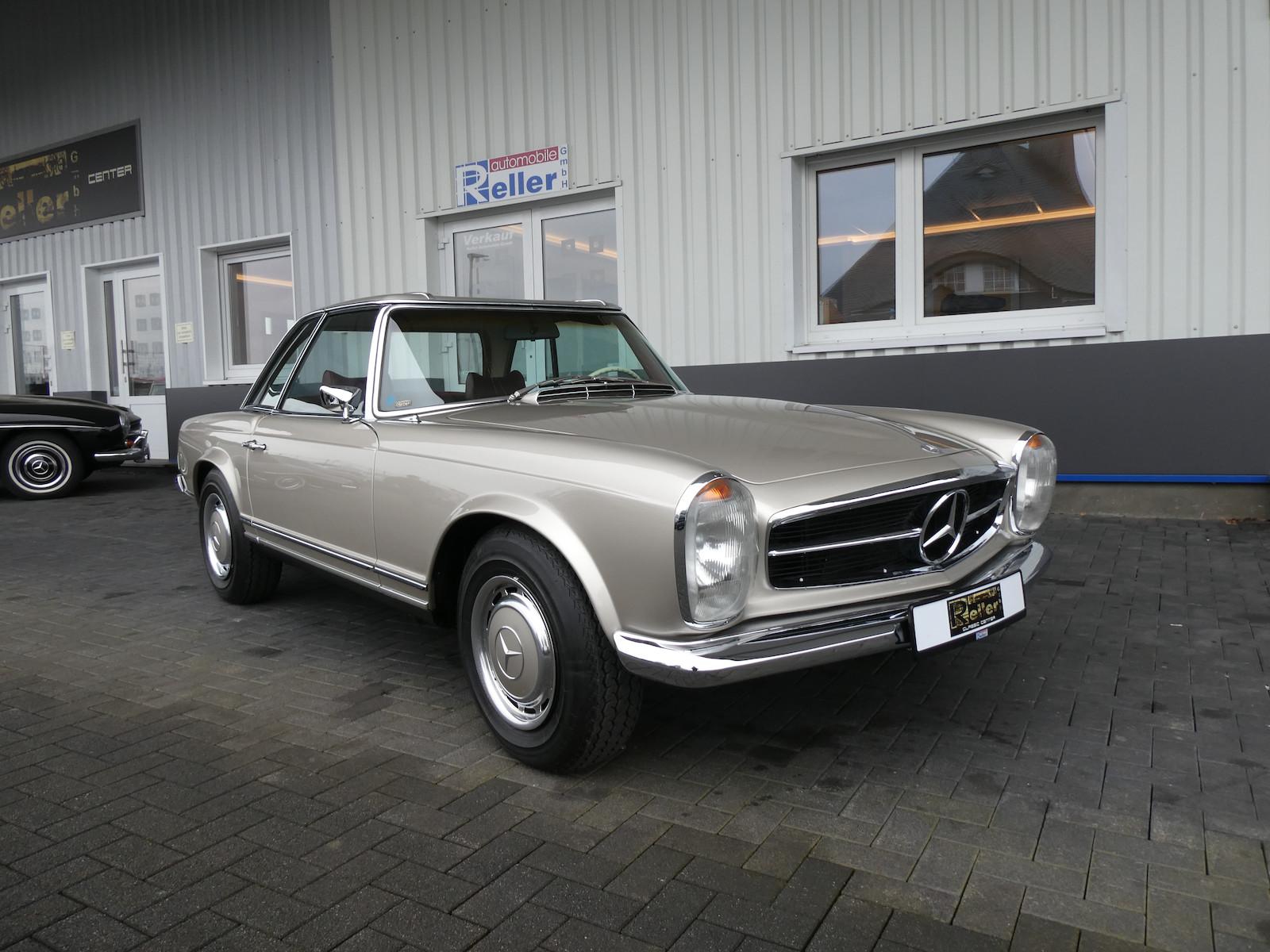 Mercedes-Benz 280