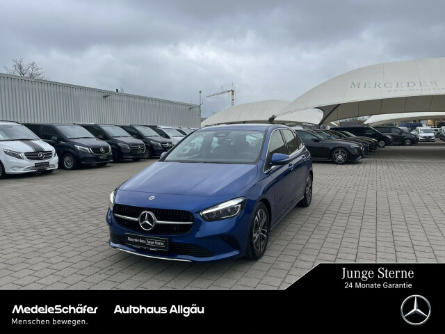 Mercedes-Benz B 180