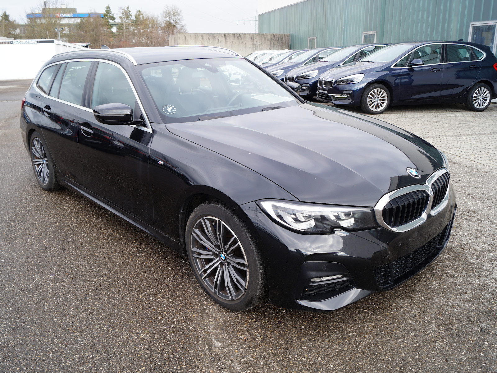 BMW 330