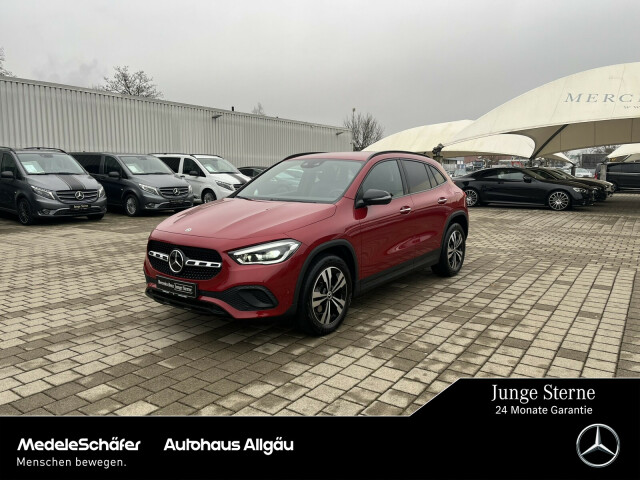 Mercedes-Benz GLA 200
