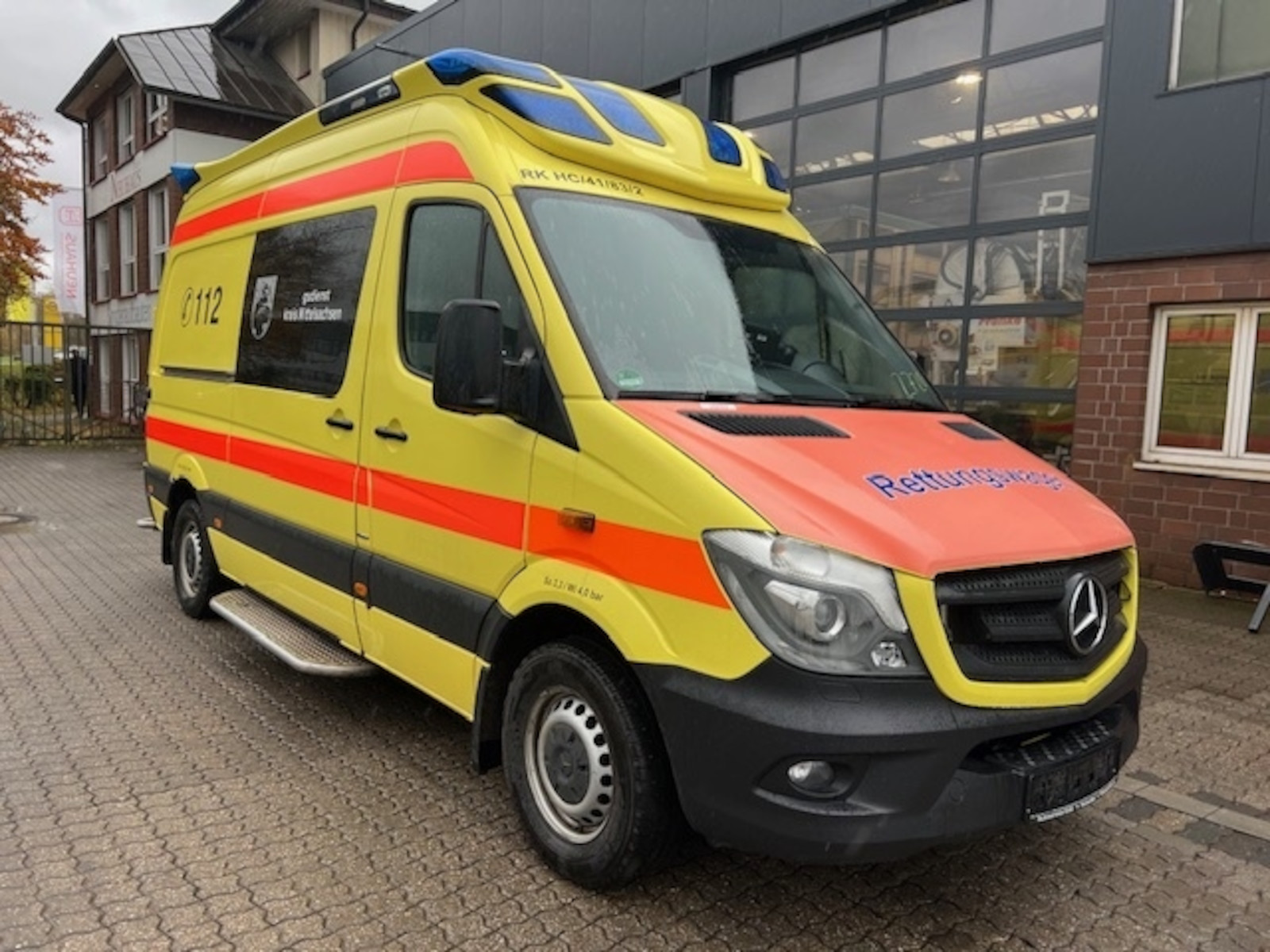 Mercedes-Benz Sprinter 319 CDI RTW Delfis 6-Zylinder