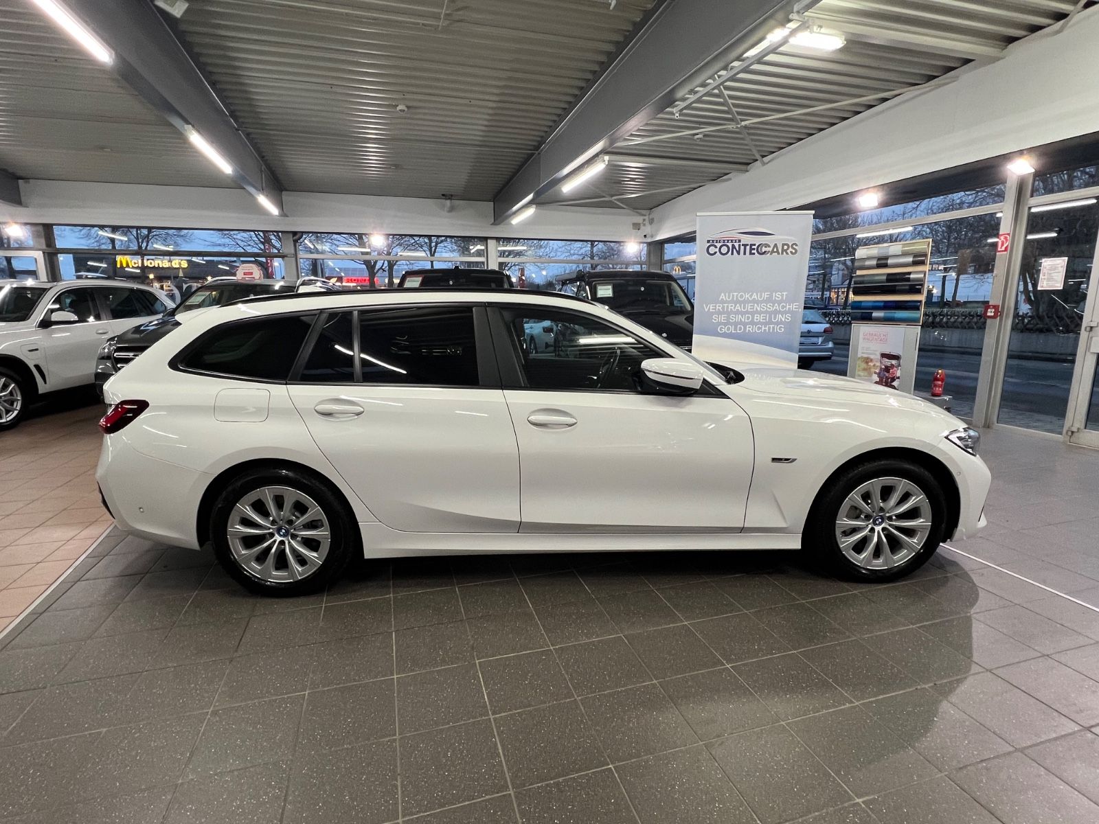 BMW 330
