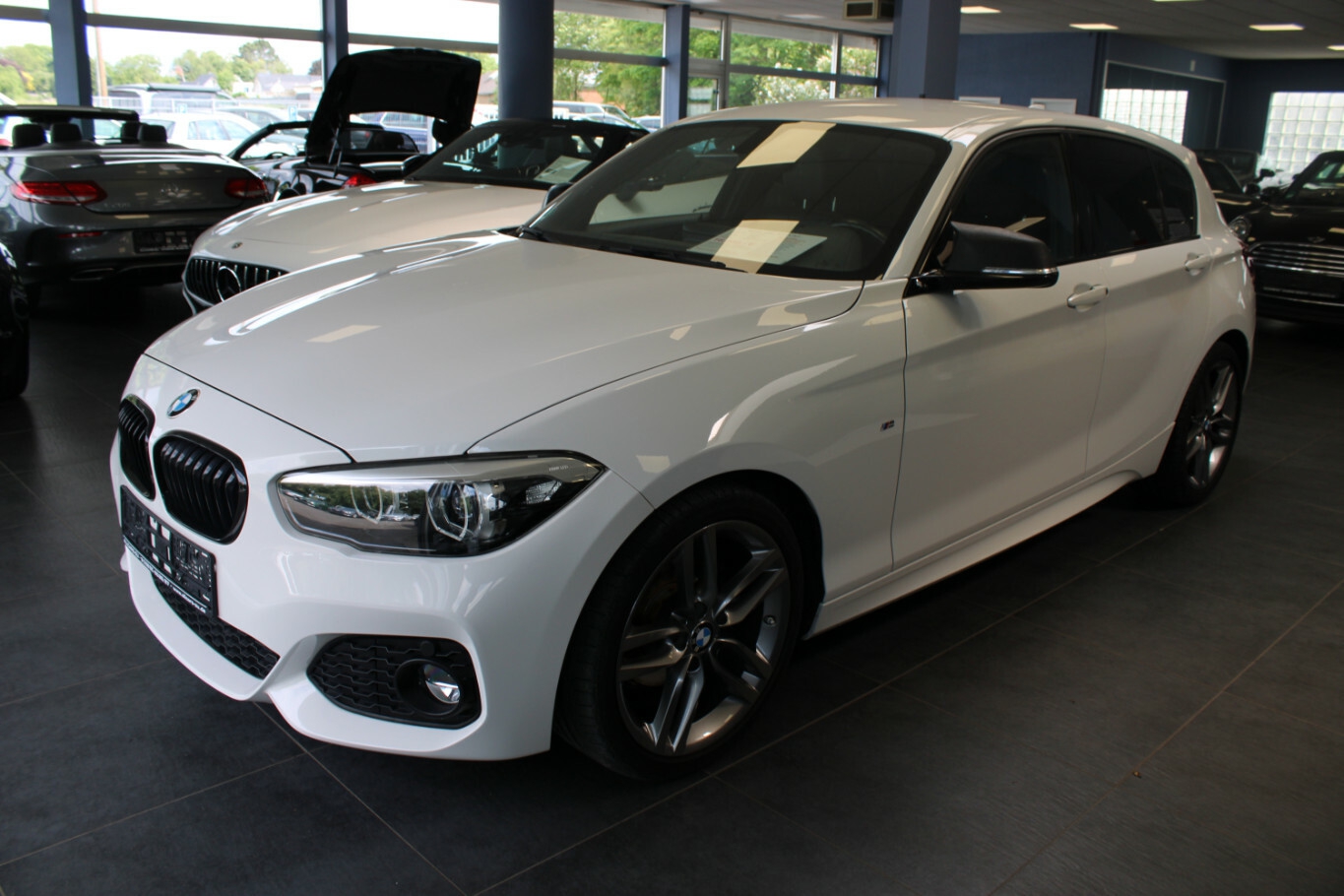 BMW 118