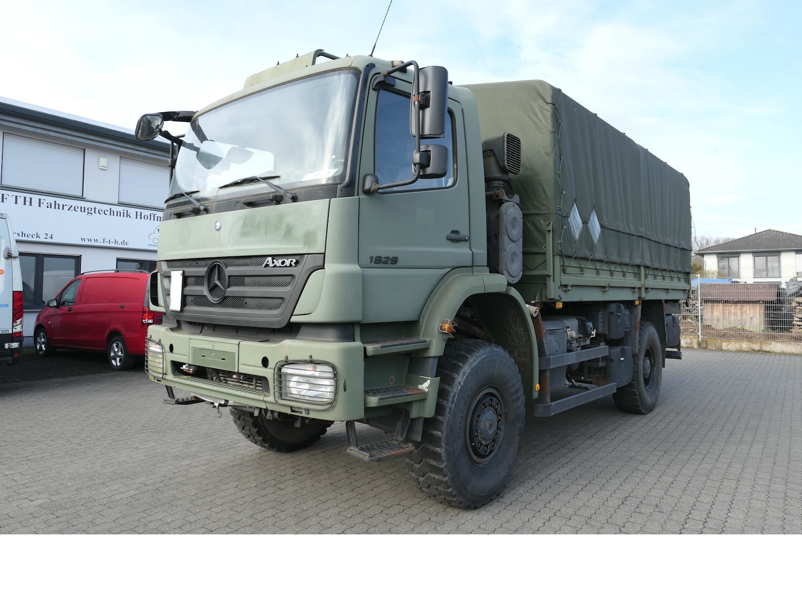 Mercedes-Benz Axor 1829 A 4x4 Allrad Pritsche Plane Klima