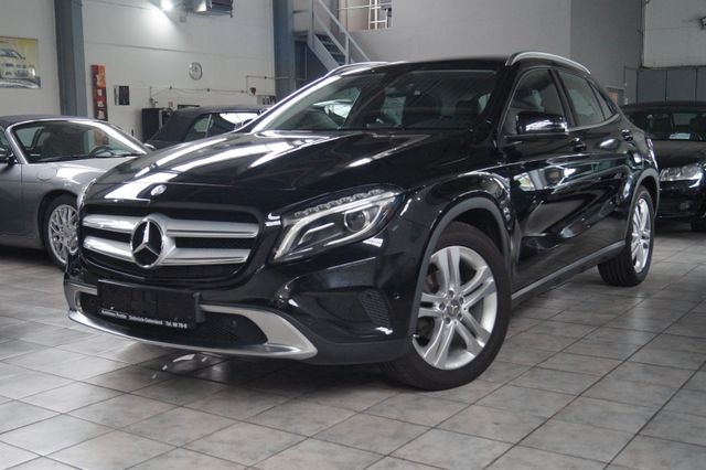 Mercedes-Benz GLA 200