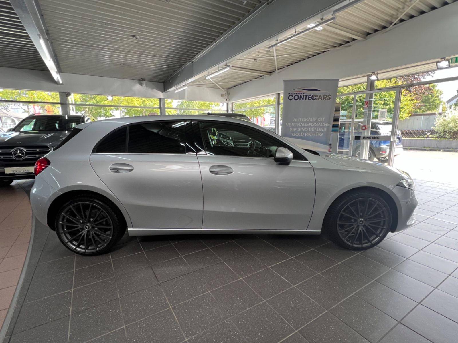 Mercedes-Benz A 180