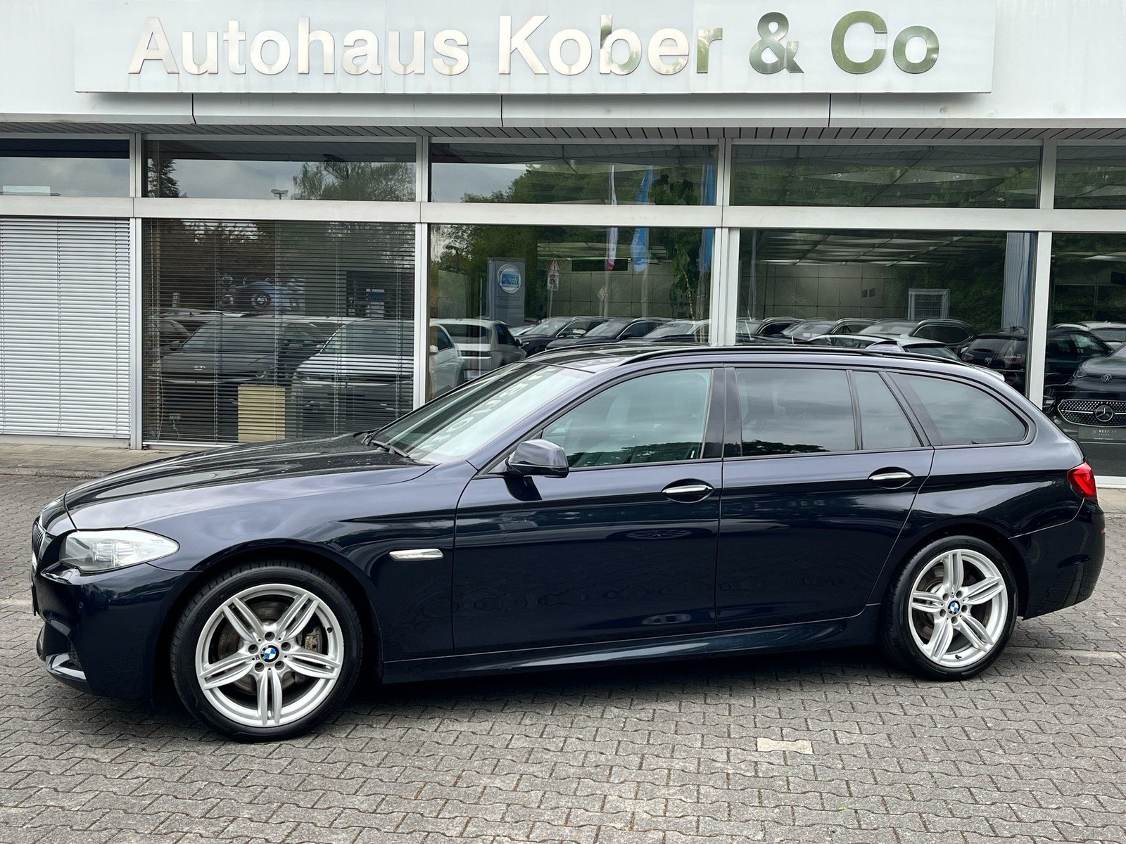 BMW 530