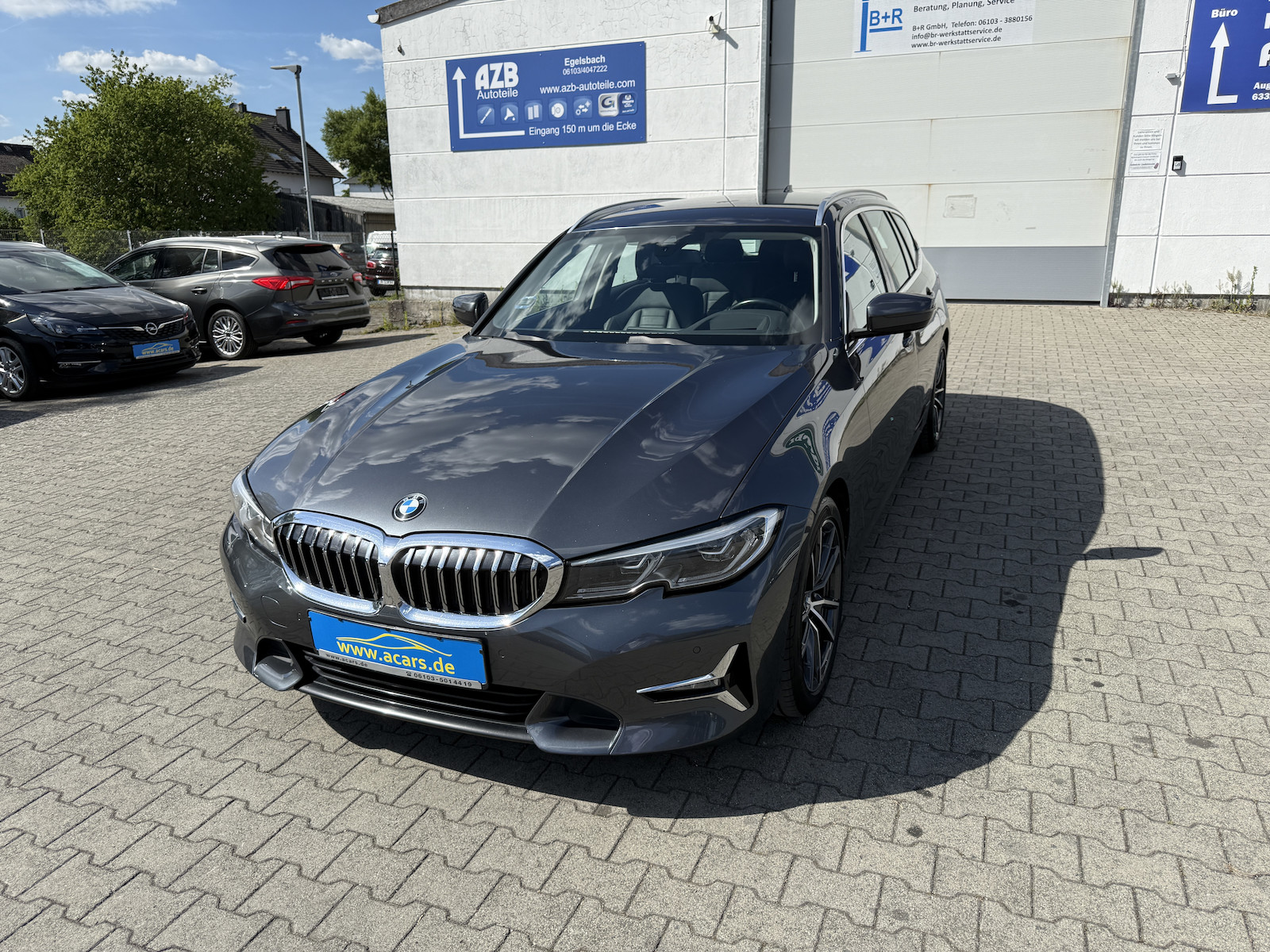 BMW 320