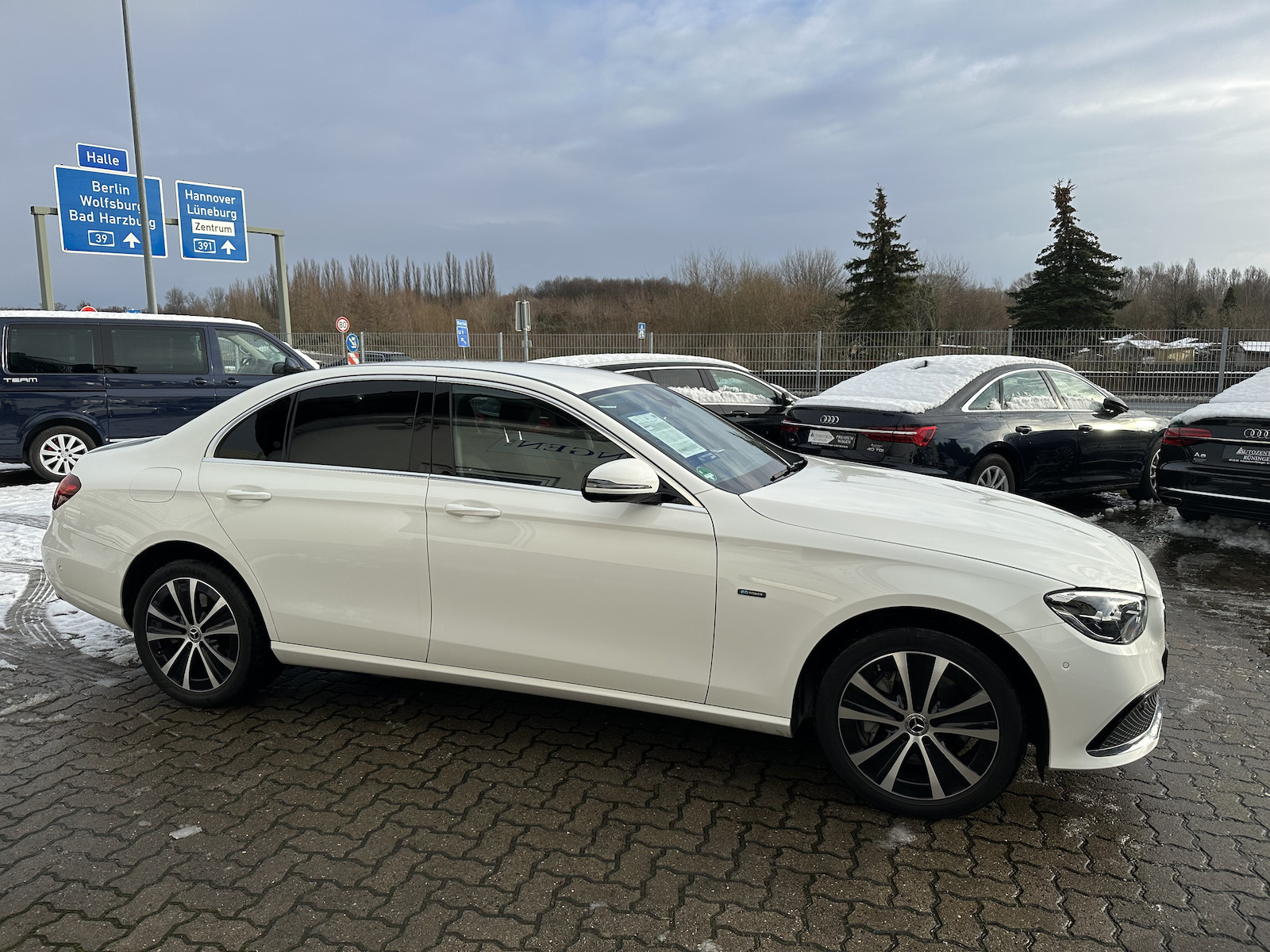 Mercedes-Benz E 300
