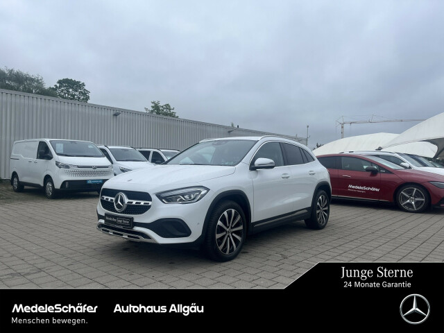 Mercedes-Benz GLA 200