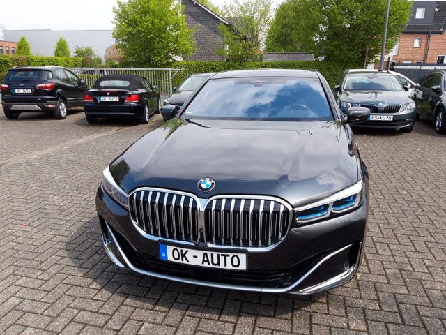 BMW 750