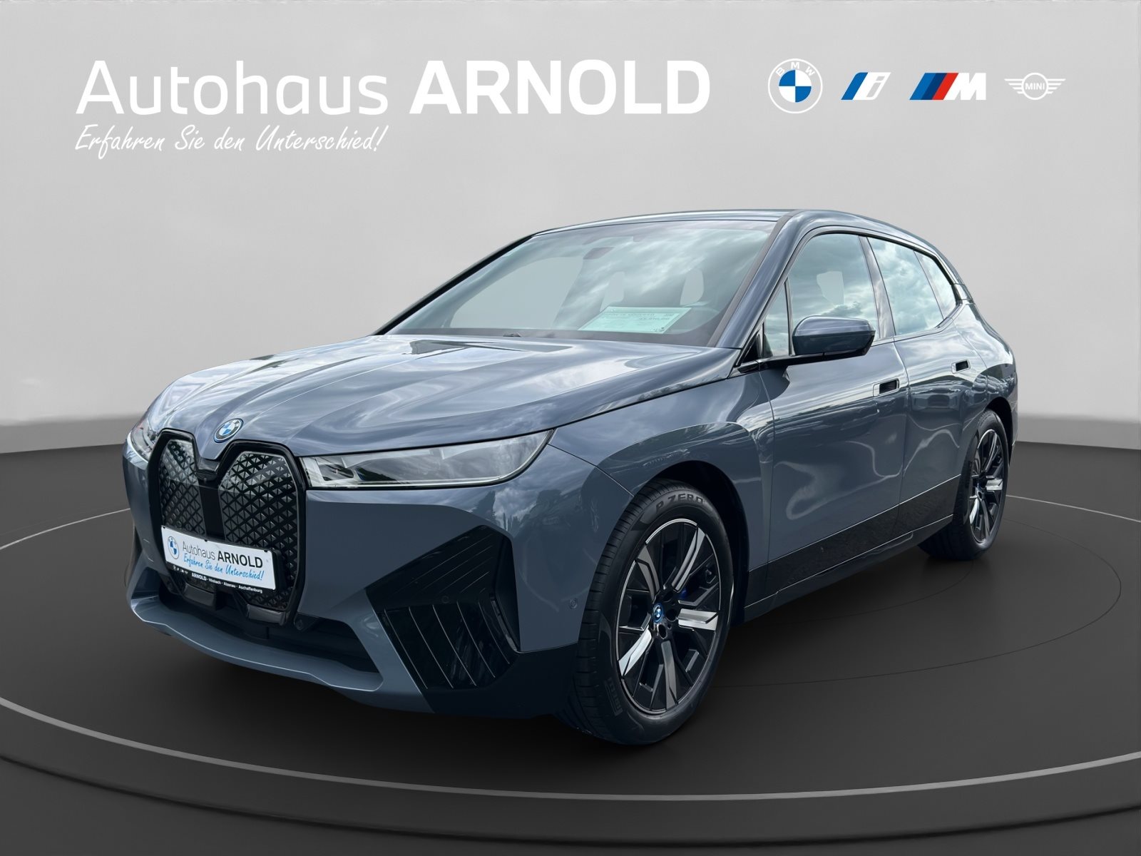 BMW iX