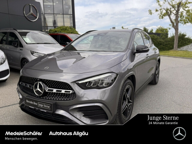 Mercedes-Benz GLA 200