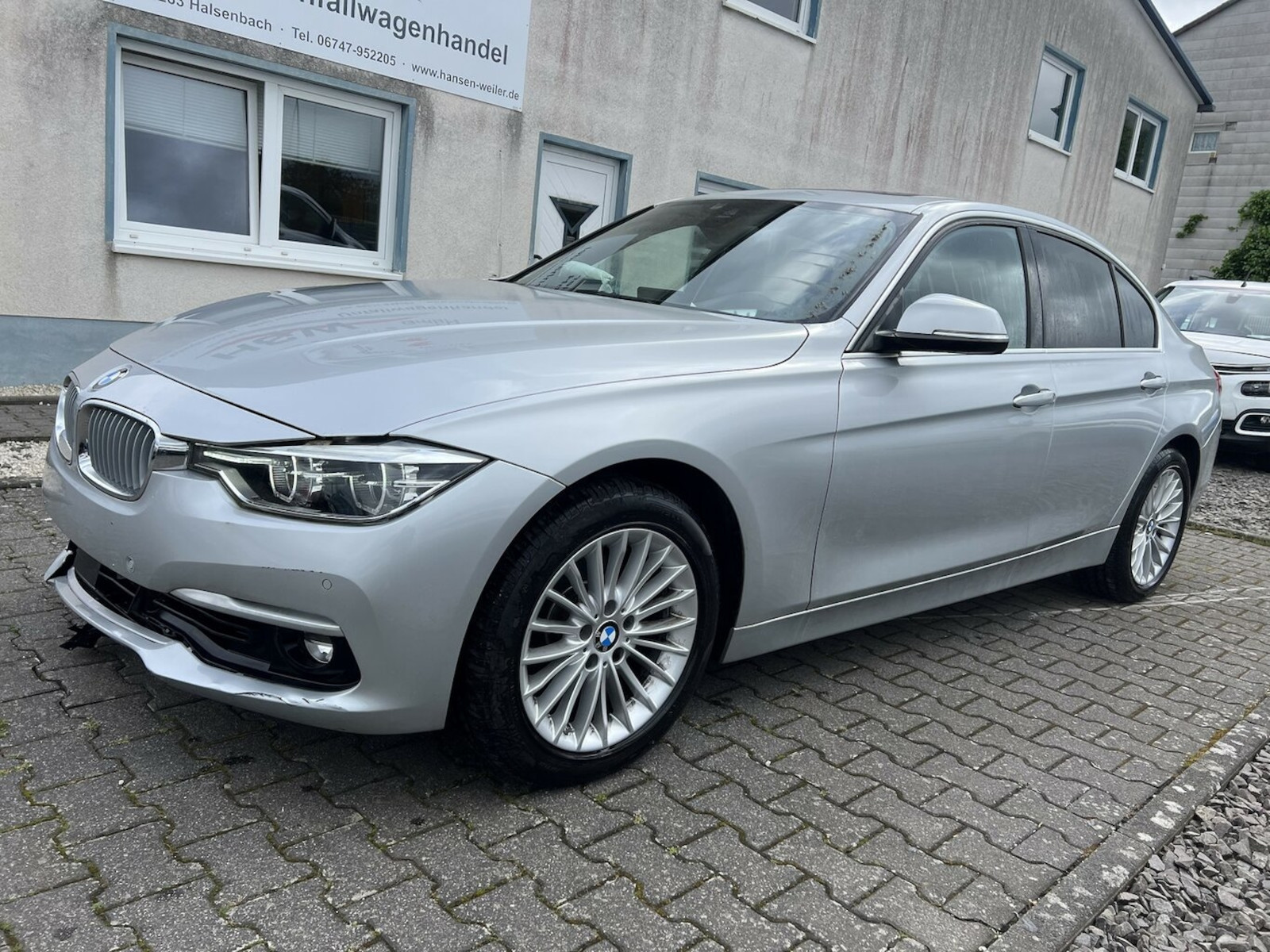 BMW 320