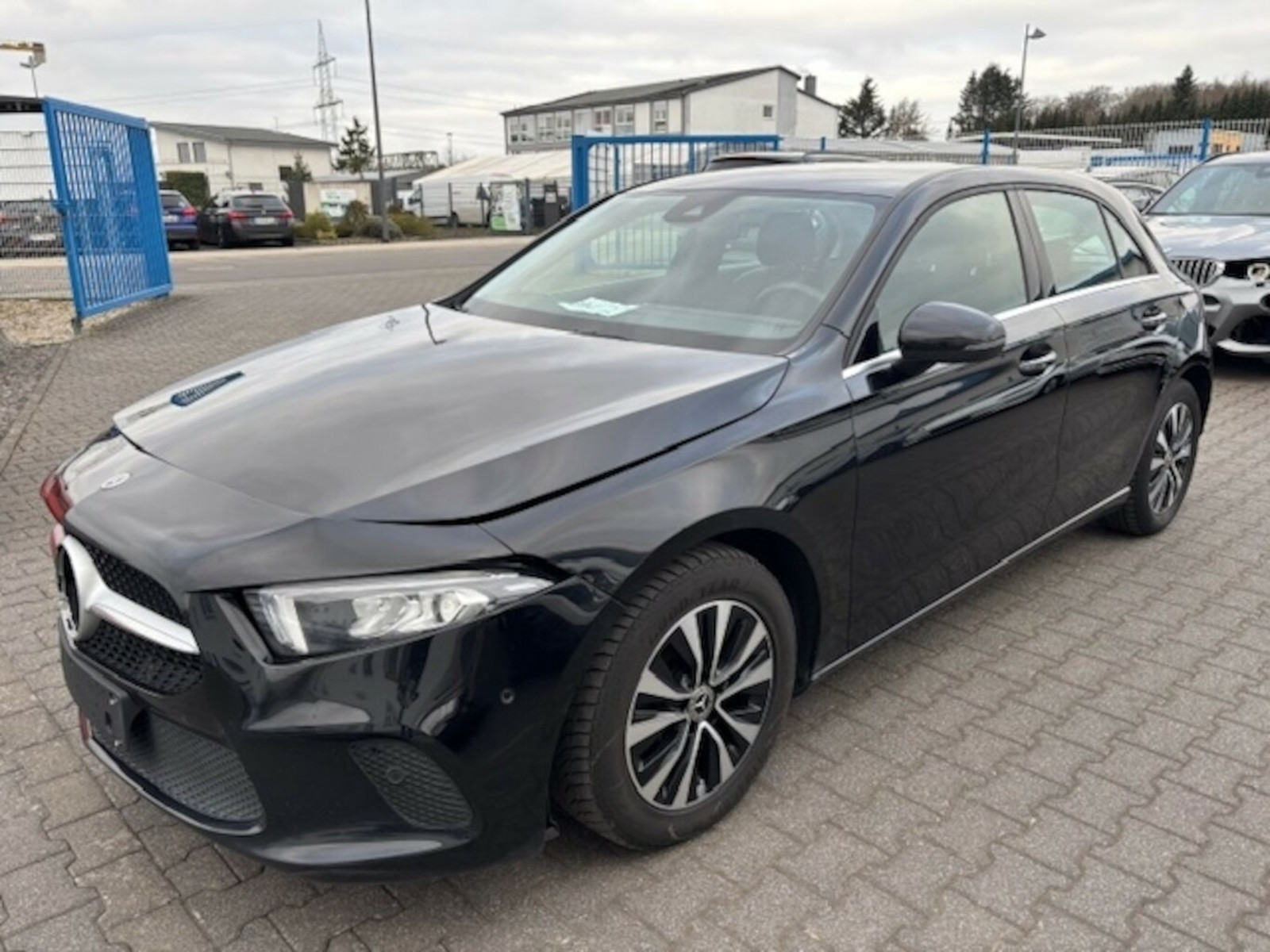 Mercedes-Benz A 180