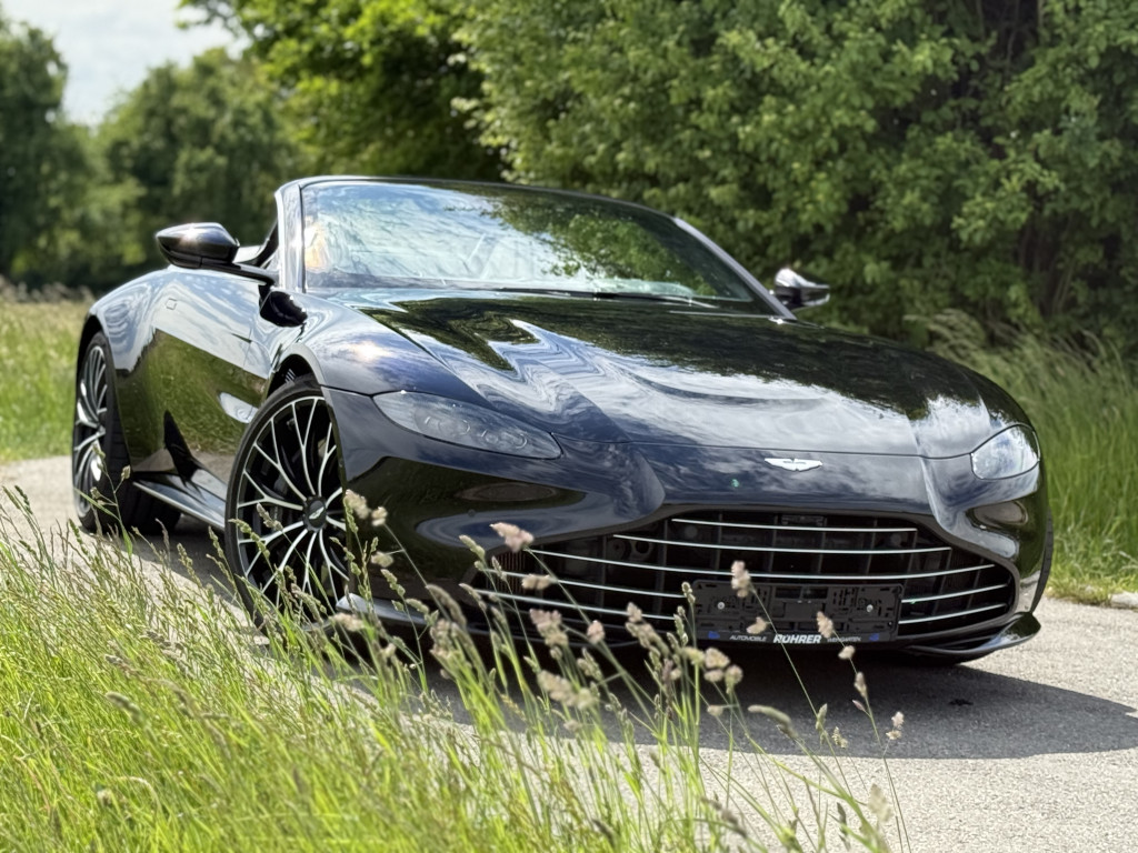 Aston Martin V8 Vantage