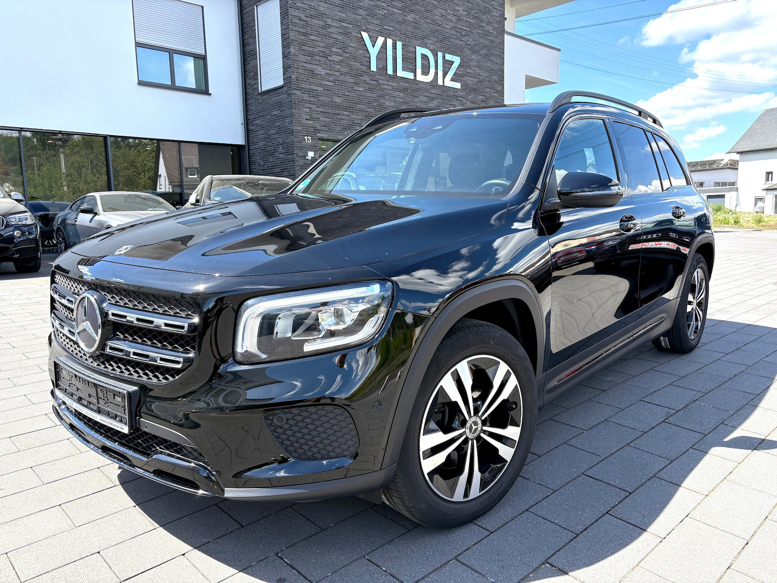 Mercedes-Benz GLB 200