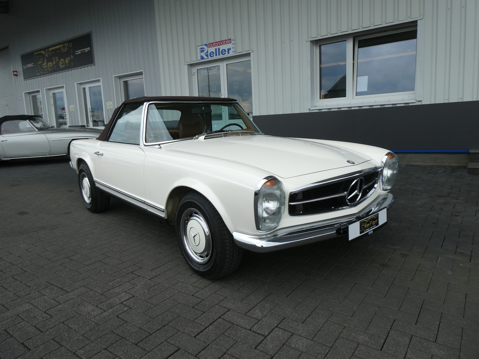Mercedes-Benz 280