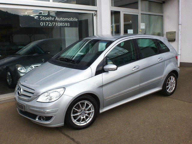 Mercedes-Benz B 200