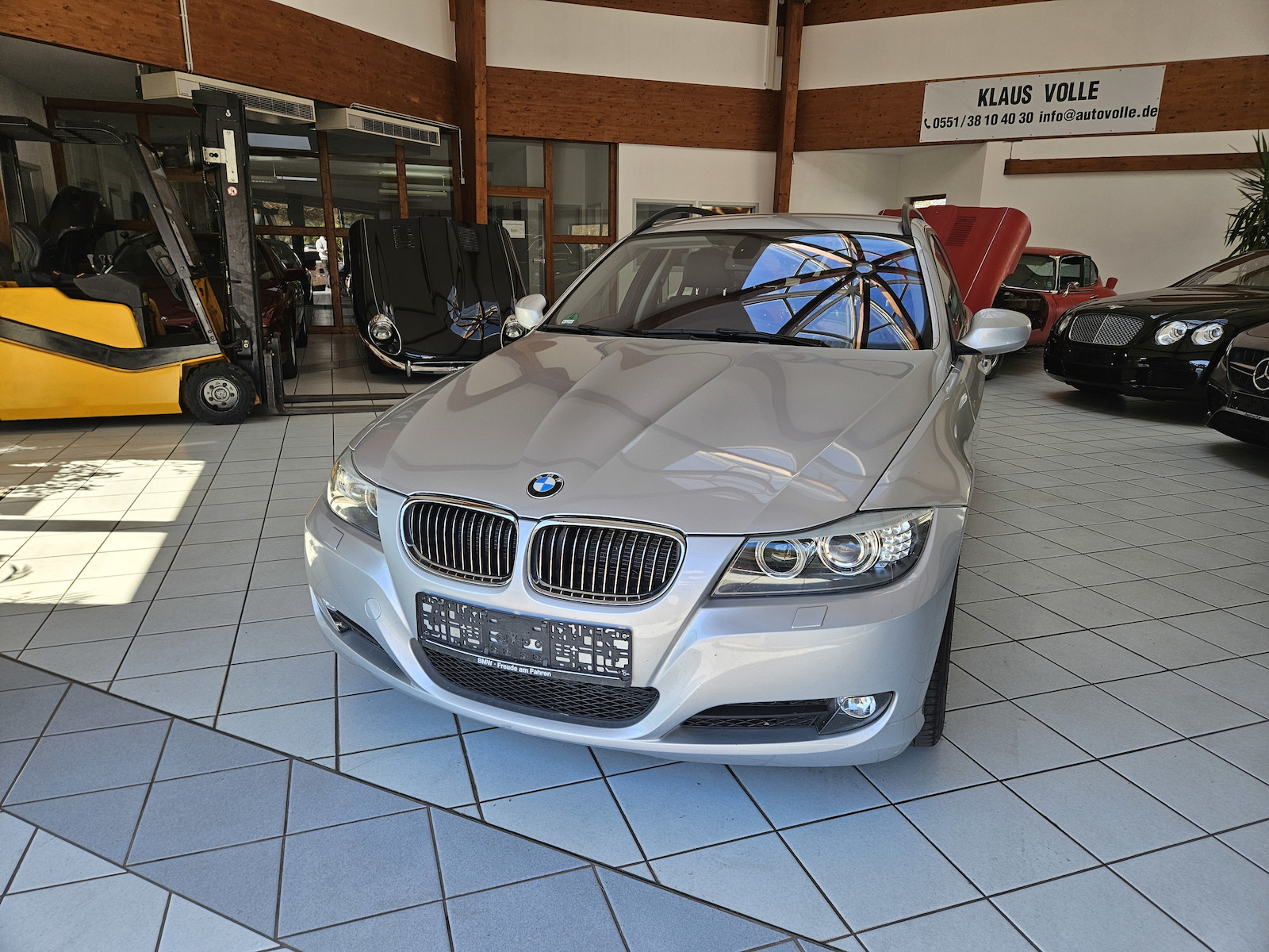 BMW 330