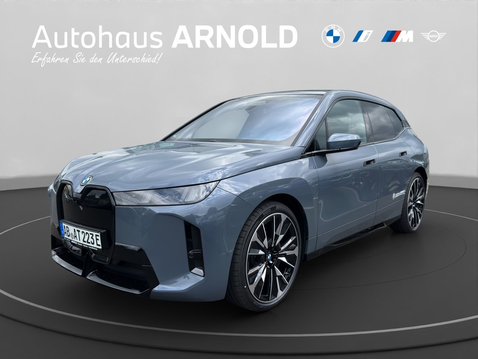 BMW iX