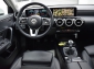 Mercedes-Benz A 200 Progressive LED Rcam MBUX LED Spur SHZ