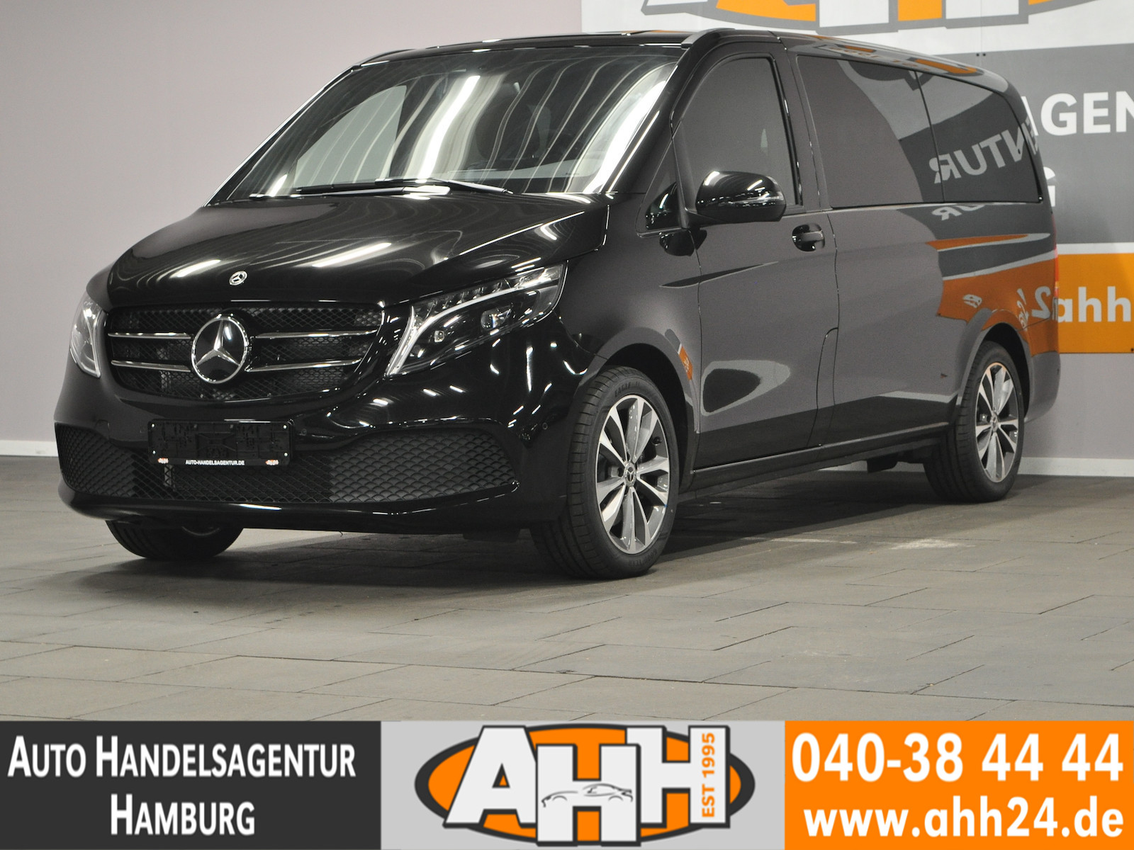 Mercedes-Benz V 220